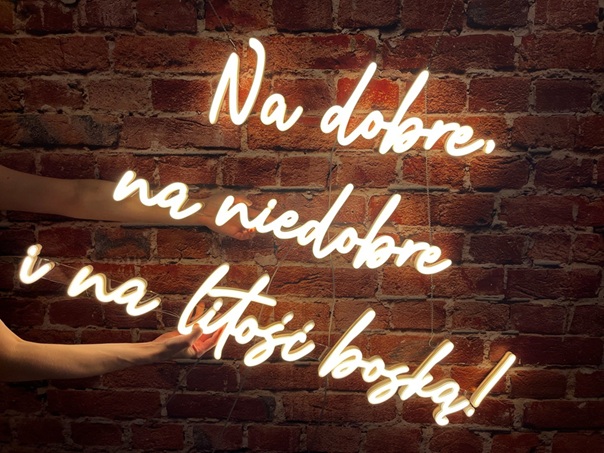 neon led na ślub